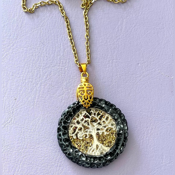 Tree of Life necklace - Picture 8 of 8